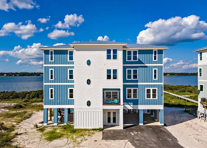 Holiday home Sunset Oasis 8 Bedroom Lockout Private Pool And Pier By Prickett *