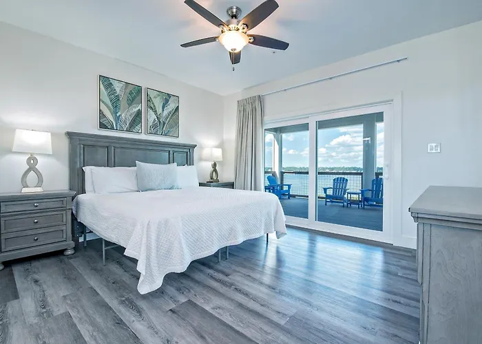 Holiday home Sunset Oasis 8 Bedroom Lockout Private Pool And Pier By Prickett *