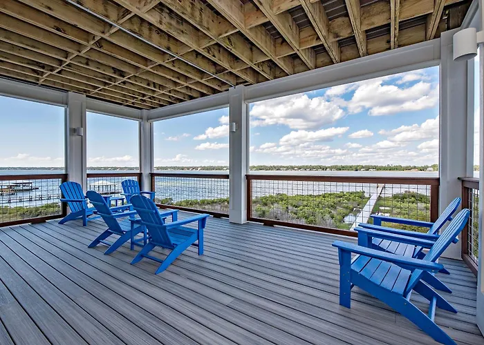 Holiday home Sunset Oasis 8 Bedroom Lockout Private Pool And Pier By Prickett