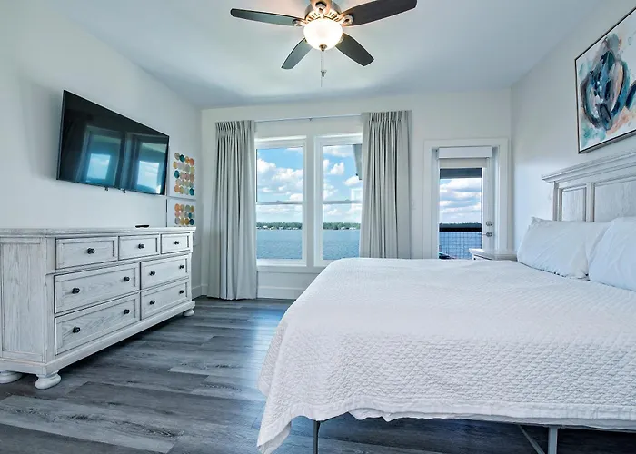 Sunset Oasis 8 Bedroom Lockout Private Pool And Pier By Prickett
